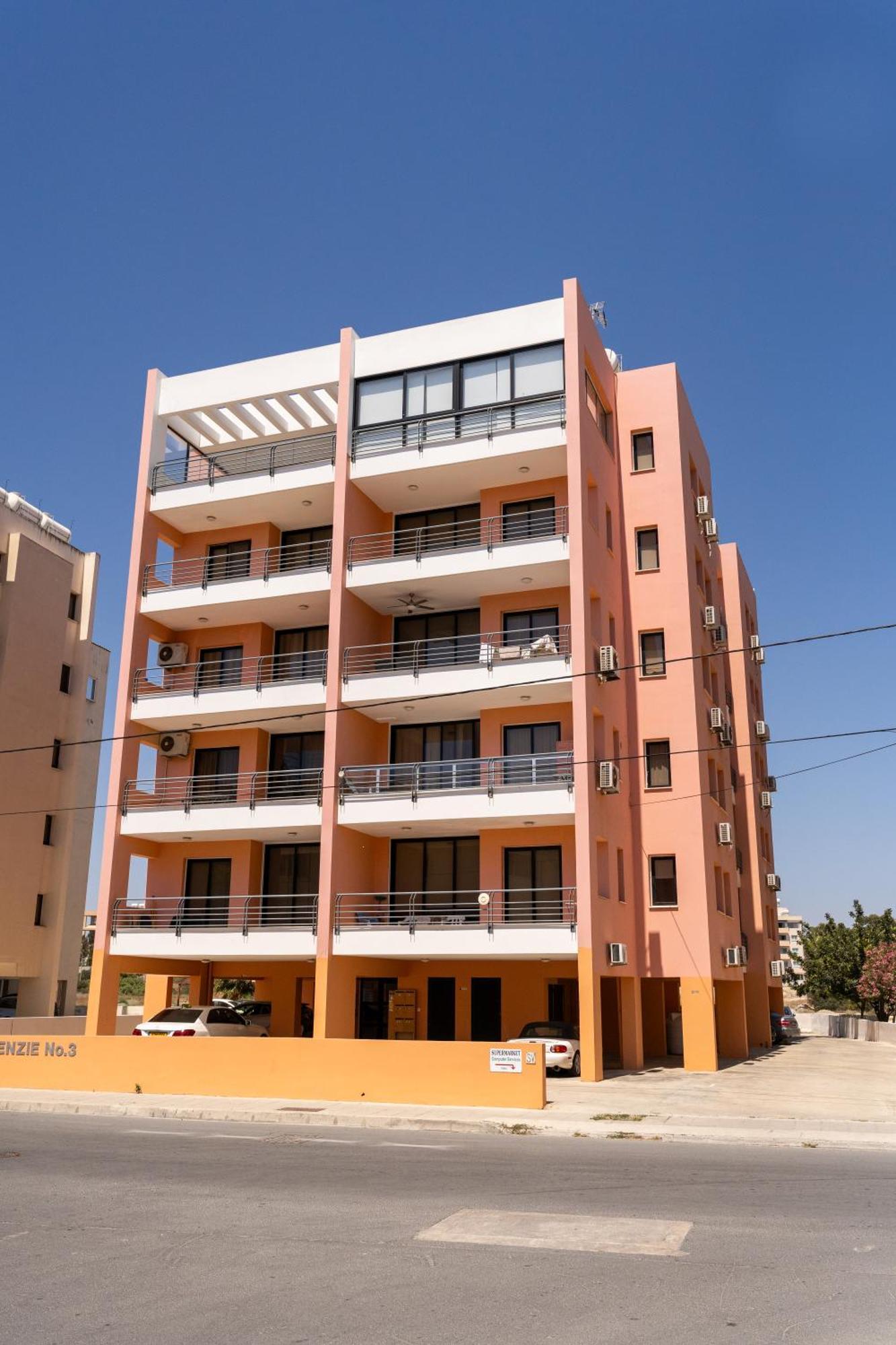 Isabella One Bedroom Λάρνακα Εξωτερικό φωτογραφία