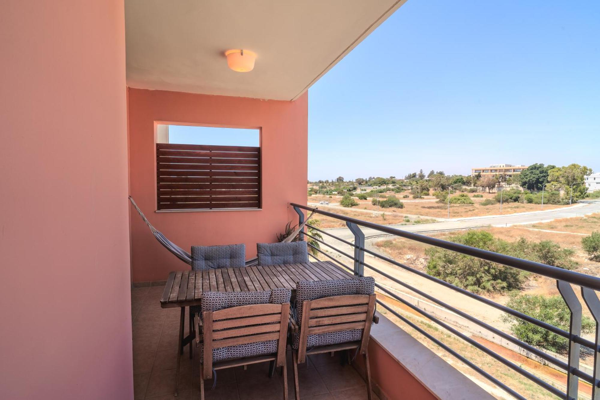 Isabella One Bedroom Λάρνακα Εξωτερικό φωτογραφία